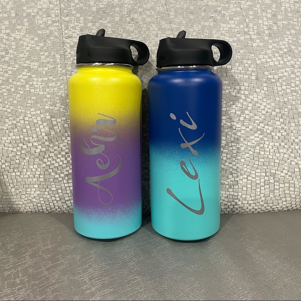 Insulated stainless water bottle 32oz Stra… - Picture 8 of 16